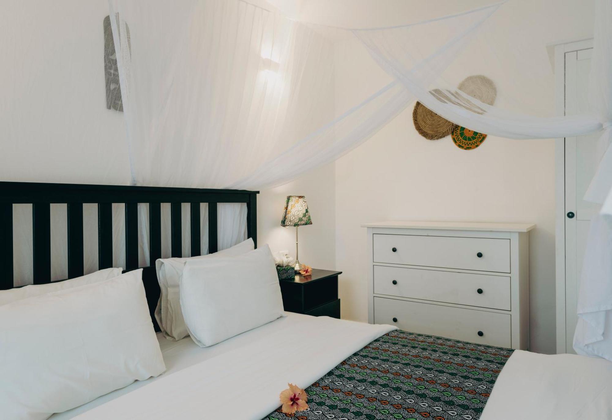 White Paradise Zanzibar 4*